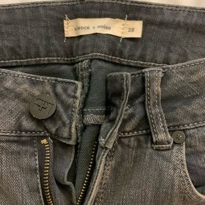 Silence + Noise ( size 28)